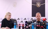 FUSSBALL WM 2022: Vorbereitung Deutschland im Oman