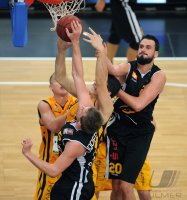Basketball 1. Bundesliga 13/14:  Walter Tigers Tuebingen - Rasta Vechta