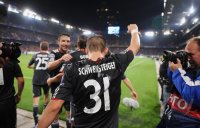 Fussball Champions League  Saison 2010/2011: JUBEL Bastian Schweinsteiger (FC Bayern Muenchen)