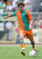 Fussball 1. Bundesliga: Bremen, SCHULZ Einzelaktion