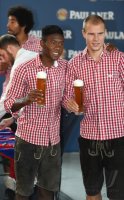 Fussball 1. Bundesliga 14/15: David Alaba (FC Bayern Muenchen) und Holger Badstuber (FC Bayern Muenchen)