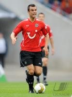 FUSSBALL 1. BUNDESLIGA: Hannover, SCHULZ Einzelaktion