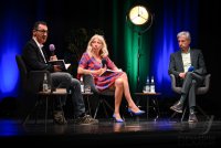 Buchpraesentation: Oberbuergermeister Boris Palmer (Tuebeingen) und Notaerztin Lisa Federle (Tuebingen)