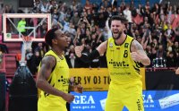 Basketball 2. Bundesliga  19/20: Tigers Tuebingen - Eisbaeren Bremerhaven