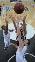 Basketball 1. Bundesliga 2011/2012:  Walter Tigers Tuebingen - Fraport Skyliners Frankfurt