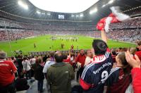 Fussball: Public Viewing in der Allianz Arena in Muenchen