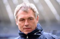 2. Fussball Bundesliga : Trainer Hans Juergen Boysen(FSV)