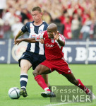 Fussball 1. Bundesliga: Bayern - Berlin, Zweikampf