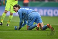 Fussball DFB Pokal 2. Runde 16/17: FC Bayern Muenchen - FC Augsburg