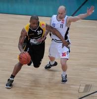 1. Basketball Bundesliga  08/09  Walter Tigers -  Skyliners Frankfurt