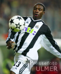 Fussball International: Newcastle, AMEOBI Einzelaktion