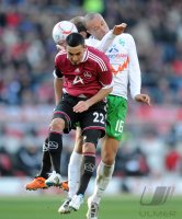 Fussball 1. Bundesliga : Ilkay Guendogan  (li, 1 FC Nuernberg) gegen Mikael Silvestre (re, SV Werder Bremen)