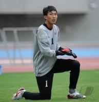 FUSSBALL INTERNATIONAL: Torwart Ri Myong Guk (Nordkorea)
