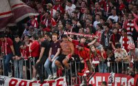 Fussball 1. Bundesliga 24/25: FC Bayern Muenchen feiert die 34. Deutschen Meisterschaft