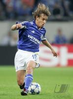 Fussball CL: Schalke, RAFINHA Einzelaktion am Ball