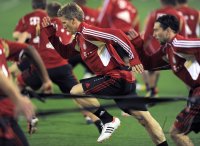 Fussball 1. Bundesliga 11/12: FC Bayern Muenchen Training in Doha