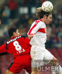 Fussball 1. Bundesliga: Stuttgart - Hannover, Zweikampf