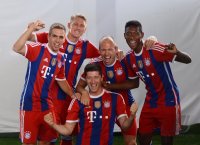 Fussball 1. Bundesliga 2014/2015:  TEAMJUBEL FC Bayern Muenchen