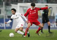 Fussball 1. Bundesliga: Gladbach - Bayern, Zweikampf
