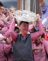 Fussball 1. Bundesliga :  JUBEL  Trainer Louis van Gaal  (FC Bayern Muenchen)