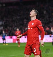 Fussball 1. Bundesliga Saison 19/20: FC Bayern Muenchen - SC Paderborn