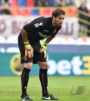 FUSSBALL SERIE A 2015/2016: Torwart Antonio Mirante (FC Bologna)