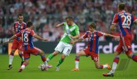 Fussball 1. Bundesliga Saison 14/15: FC Bayern Muenchen - VfL Wolfsburg