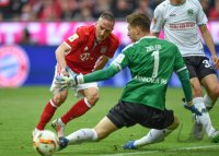 Fussball 1. Bundesliga Saison 15/16: FC Bayern Muenchen - Hannover 96