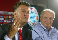 Fussball 1. Bundesliga: PK FC Bayern Muenchen  Trainer  van Gaal
