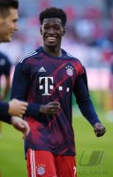 Fussball 1. Bundesliga Saison 17/18: FC Bayern Muenchen - SC Freiburg