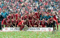 Fussball 1. Bundesliga  Saison  2012/2013:  Deutscher Meister 12/13 FC Bayern Muenchen