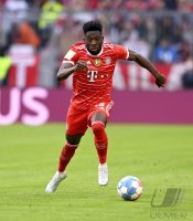 Fussball 1. Bundesliga Saison 21/22: FC Bayern Muenchen - VfB Stuttgart