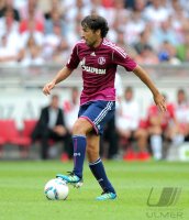 Fussball 1. Bundesliga  Saison 2011/2012: Raul (FC Schalke 04)