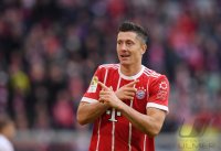 Fussball 1. Bundesliga Saison 17/18: FC Bayern Muenchen - 1. FSV Mainz 05