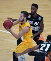 Basketball 1. Bundesliga 15/16 Testspiel:  Walter Tigers Tuebingen - ratiopharm Ulm