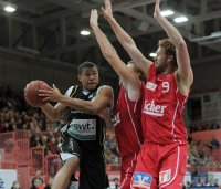 Basketball  1. Bundesliga  11/12  Walter Tigers Tuebingen - LTI Giessen 46ers