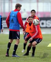 Fussball 1. Bundesliga : Anatoliy Tymoshchuk , Anatoli Timoschtschuk gegen Thomas Mueller (v. re., FCB)