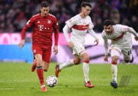 Fussball 1. Bundesliga Saison 18/19: FC Bayern Muenchen - VfB Stuttgart