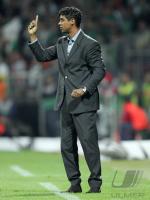 Fussball Champions League: Bremen - Barcelona, Zweikampf