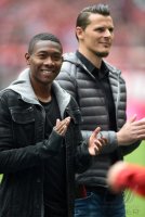 Fussball, 1. Bundesliga  Saison 13/14: Jubel FC Bayern Muenchen mit Schale