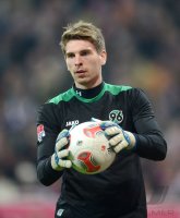 Fussball 1. Bundesliga, Saison 2012/2013:  Torwart Ron Robert Zieler (Hannover 96)