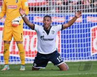 Fussball 1. Bundesliga Saison 14/15: Dennis Aogo (FC Schalke 04)