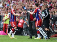 Fussball, 1. Bundesliga  Saison 2013/2014: Verletzung Bastian Schweinsteiger (FC Bayern Muenchen)