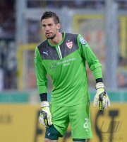 Fussball DFB Pokal 2. Runde 13/14: Torwart Thorsten Kirschbaum (VfB Stuttgart)