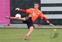 Fussball 1. Bundesliga 12/13: Training beim FC Bayern Muenchen