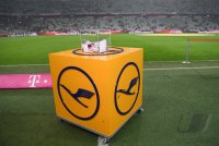 Fussball 1. Bundesliga Saison 16/17: FC Bayern Muenchen - RB Leipzig