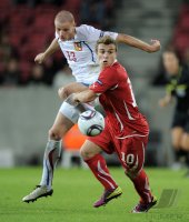 Fussball U21-EURO 2011 Halbfinale:  Marcel Gecov (li, Tschechische Republik) gegen Xherdan Shaqiri (re, Schweiz)
