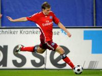 FUSSBALL UEFA CUP: Hamburg, JANSEN Einzelaktion