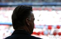 Fussball 1. Bundesliga : Trainer Louis van Gaal (FC Bayern Muenchen)
