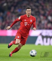 Fussball 1. Bundesliga Saison 19/20: FC Bayern Muenchen -  FC Schalke 04